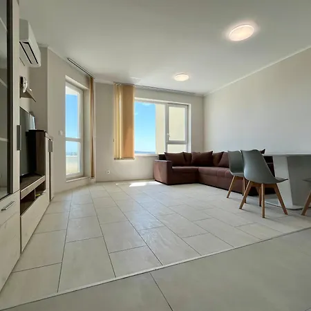 Apartment Central Park Arena